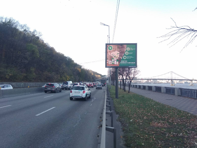 Цифрова панель 3.14x2.32,  Набережне шосе (3),(за 500 метрів по ходу до Паркового мосту від мосту Метро)